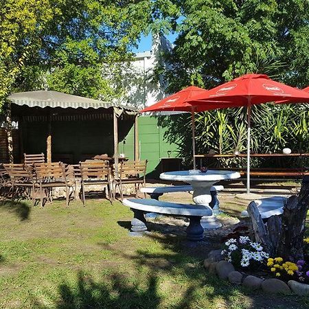 Stumble Inn Backpackers Stellenbosch Exterior photo